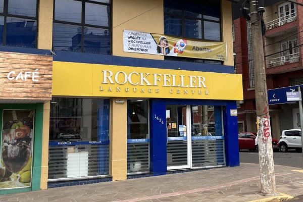 Rockfeller - Av. Brasil